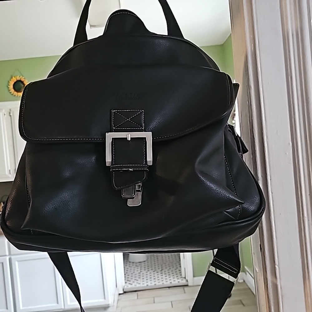 Kenneth Cole reaction Messenger bag